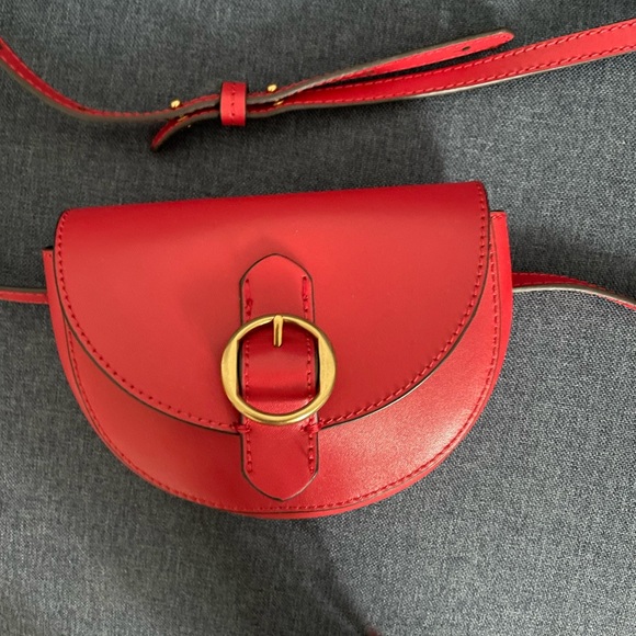 Banana Republic ConvertIble Red Belt Bag EUC - Picture 2 of 10